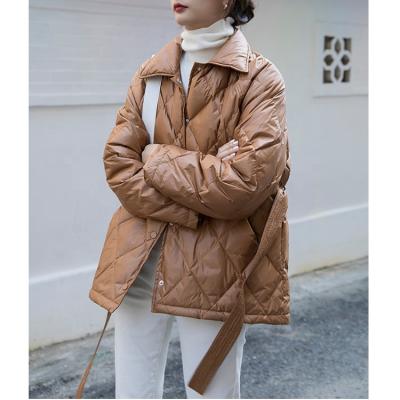 中国 Women's fashion and warm custom quilted jacket 85% white duck down coat womens quilted down jacket 販売のため