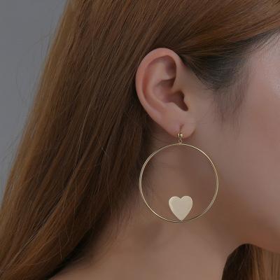 China Fashionable 14K Gold European Personality New Stainless Steel Love Earrings Women Simple Stain Wholesale for sale