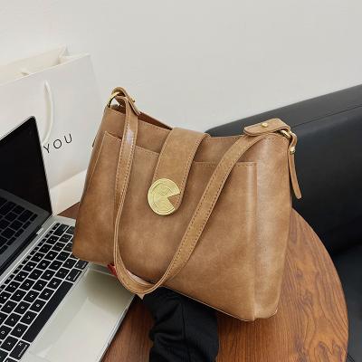 China 2023 Fashion Selling Fashion Handbag High Quality And Inexpensive Clutch New Factory Hot Wholesale Female Tote Bucket Bag Female Bags for sale