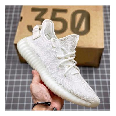 China Fashion trend factory wholesale high quality sneakers pulsating white style running shoes with Box Logo Yeezy 700 for sale