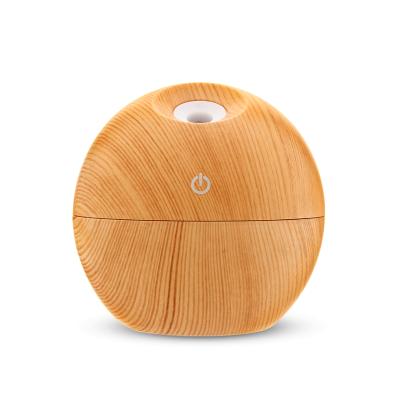 China 2021 New XBH-035A Car Cool-mist Air Humidifier with Night-light Essential Oil Diffuser Ultrasonic Bamboo Air Humidifier for sale