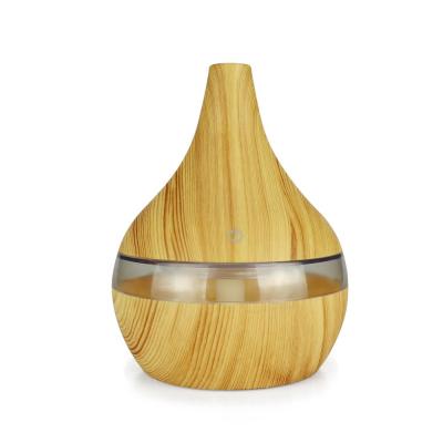 China Car Vase Wood Grain Humidifier 300ml Essential Oil Aromatherapy Diffuser 7 LED Ultrasonic Air Humidifier for sale