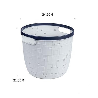 China Multifunctional Home Pantry Sustainable Round Cloth Toy Clothes Plastic Basket With Handle for sale