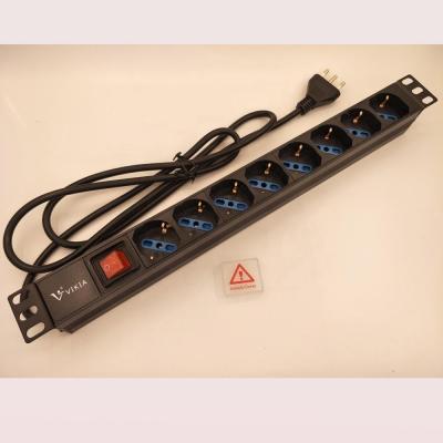 China Aluminum And Plastic Uninflammble 19' 8ways Horitonal Network Cabinet Rack Mount Italian Type PDU With Switch for sale