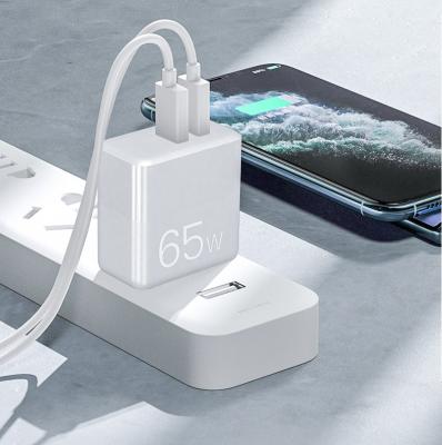 China Factory Price Mobile Phone USB Mobile Phone Charger Dual Port Fast Charging Multi USB Travel Charger With PD Charging Head for sale