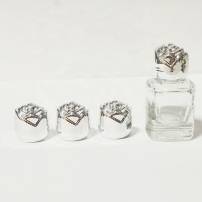 China Durable New Design Unique Mini Cosmetic Glass Bottle Fancy Shape Nail Polish Caps for sale