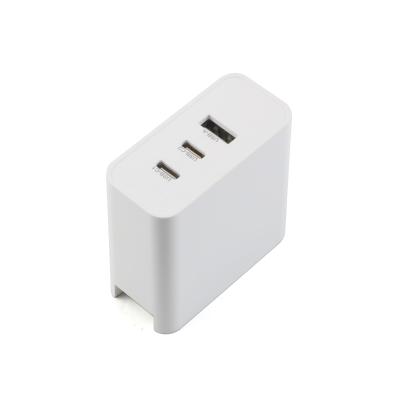 China Left Cube Gan Power Fast Charger in 45w Gan USB-C PD 2 Charger 2 USB Wall Charger Adapter 45w Mobile Phone Tablet Laptop for sale