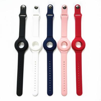 China Soft Adjustable Airtag Silicone Airtag Wristband For Elder Kids Airtag Watch Band for sale