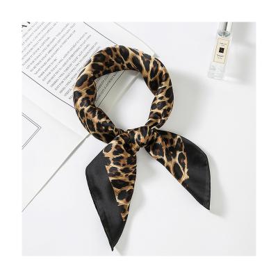 China Fashion factory direct sales concise chiffon silk scarves with elegant apply to all seasons for sale