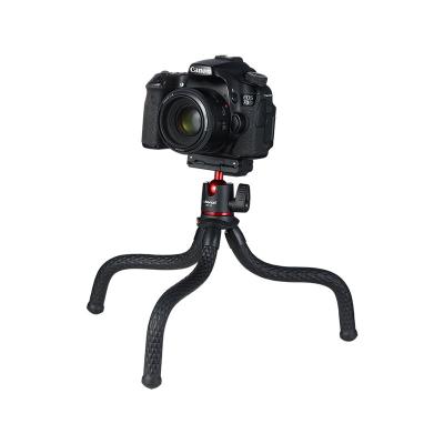 China Ulanzi MT-11Travel Mobile Phone DSLR Octopus Tripod Smart Flexible Magic Clip Arm Removable .digital camera ball head quick release plate for sale