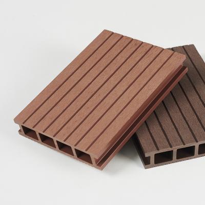 China Modern Eco-Friendly Composite Decking Fireproof 3D Embossed Exterior WPC Composite Decking Exterior for sale