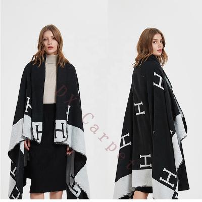 China Custom Design Plain Knit Thick Luxury Letter H 100% Cashmere Blanket Gray Or Black Color for sale