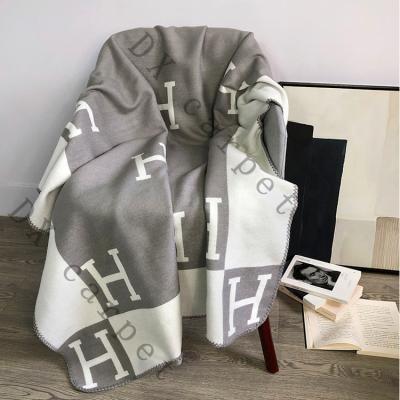 China Hot-wholesale modern simple plain H letter blanket cashmere wool knitted gray white blanket furniture for sale