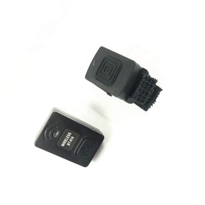 China RISENKE WBT4 2pin wireless finger walkie talkie PTTs dongle wireless adapter for kenwood two way radio for sale