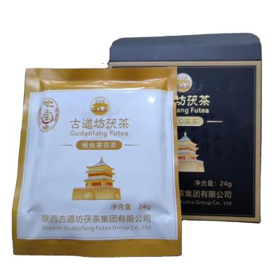 China 144g de té chino té cordyceps té hecho a mano té oscuro para regalar a amigos y familiares en venta