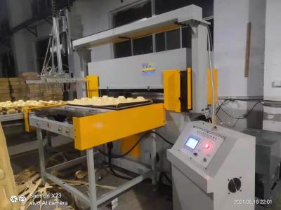 China De plastic Snijmachine van de Kom Hydraulische Matrijs met Mechanische Wapen Magische Hand Te koop