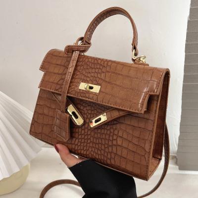 China Robo fashion accept custom wholesale designer women handbags daily swapping ladies bag casual tote bag retro handbag for sale