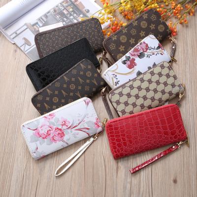 China Lady Purse Leather Women Party Evening Purse Clutch Bag Zipper Zero Purse In Stock Wholesale Simple Running Mixed Batch Wallet for sale