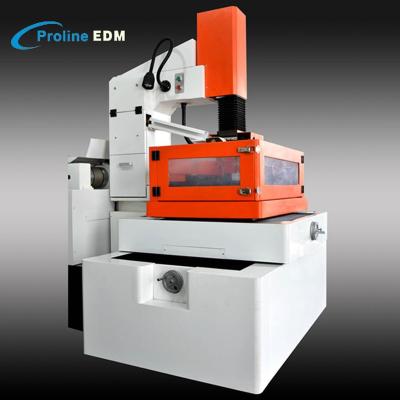 China Cultivate 2019 EDM CNC Wire Cut Machine DK7732 for sale