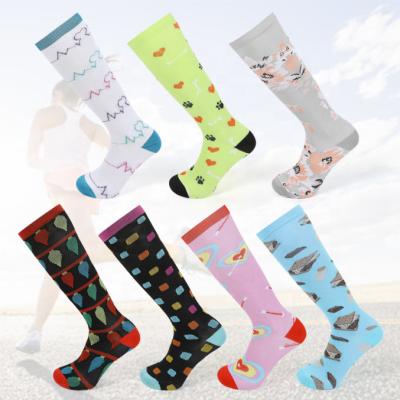 China Wholesale Medical Use 20-30mmhg Mens Womens Running Fun Athletic Custom Jars Design Stockings for sale