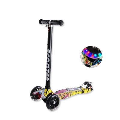 China Child Kids' scooters children kids foot scooters toys water transfer printing kick scooter with led big wheel for sale