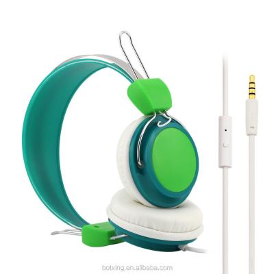 China Fashion colorful headphones with high quality comply with CE&ROHS for sale