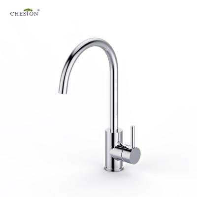 China Metered Faucets Hose To Tap Brass Fixtures To Lower Deck Kitchen Sink Mixer Tap for sale