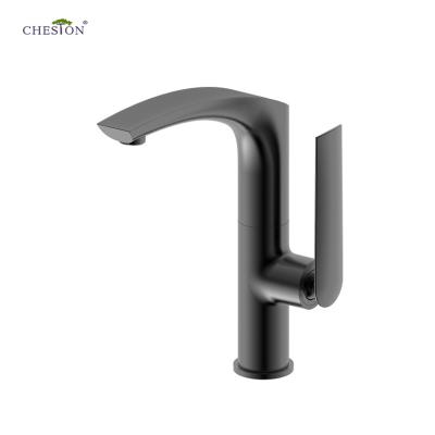 China Metered Faucets Top Sell Design Matte Black Deck Mounted Water Sink Mixer Kitchen Faucet for sale