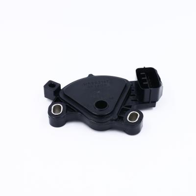 China Transmission Neutral Switch MR983147 8617A007 SW4717 For Mitsubishi Lancer ECLIPSE SOHC GALANT MR983147 for sale