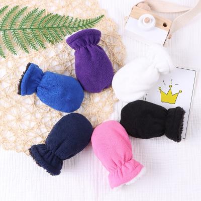 China Winter Infant No Scratch Gloves Winter Fleece Gloves Newborn Toddler Gloves Unisex Baby Mittens for sale