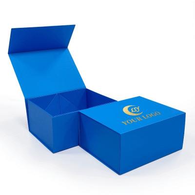 China Recyclable Cardboard Paper Hard Rigid Magnetic Cardboard Gift Boxes Packaging for sale