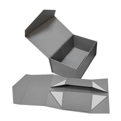 China Custom Clothing Magnetic Packaging Box Matt / Glossy Lamination Rectangle Shape for sale