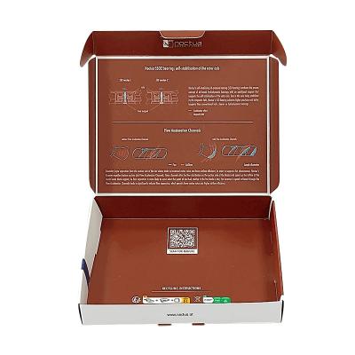 China Certificate Custom Small Batch Hard Three-layer Corrugated Mailer Box Shipping Box For Underwear Clothing Garment Packaging for sale