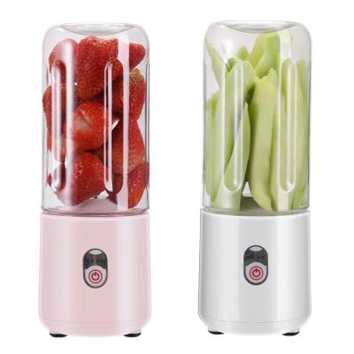 China Car Newly Design Portable Household Fruit Juicer Blender Blender Four Blades 300ml USB Juicer Cup for sale