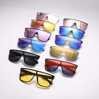 China 2021 New Arrival Fashion Sun Glasses Men's Outdoor Trendy Sports One-Piece Lens Rise Oversized Sunglasses for sale