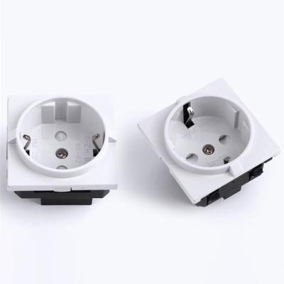 China High Quality Industrial / Residential / General Purpose Eu Power Socket 250v Schuko Type European F Power Inlet With Ground Wire for sale