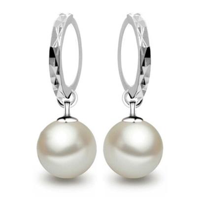 China Fast Delivery Women's Fashion Circle Shell Bead 925 Dangling Silver Earrings With Accessories Earrings for sale