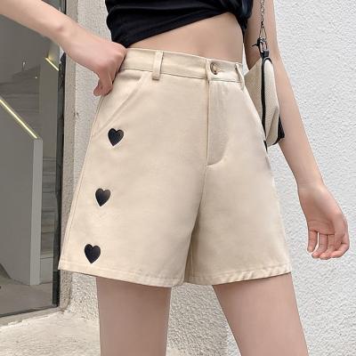 China Anti-Wrinkle Wholesale Women's Clothing Chino Stocks Shorts Ladies Newcomer Heart Embroidered Casual Walking Shorts for sale