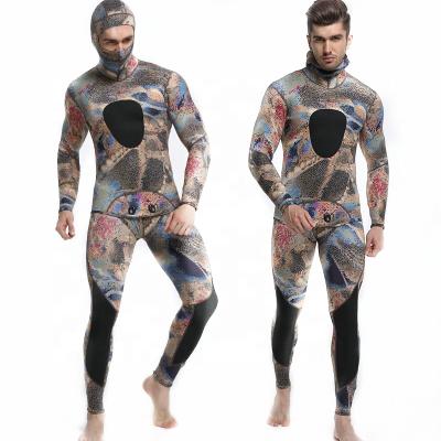 China 2pcs MAN Customization 5mm Camouflage Diving Men Fishing Wetsuit Professional Snorkeling for sale