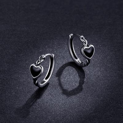 China 925 Sterling Silver High Quality Fashionable Wholesale Material Friendly Heart Circle Black Silver Stud Earrings For Jewelry Making for sale