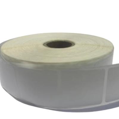 China 28mm x 30mm x2000pcs Waterproof Hot-melt Label Roll Customized Direct Thermal Printer for sale