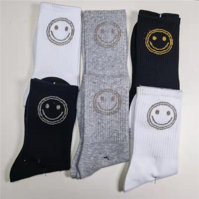 China Top Quality Athletic Mens Cotton Socks Mens Football Socks Mid Tube Socks for sale