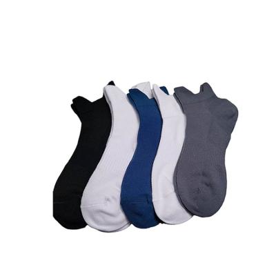 China Super Sporty Quality Competitive Price New Fashion Men's Ankle Socks for sale