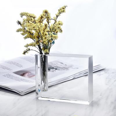 China New Classic/Postmodern Handmade Crystal Crafts Bud Vase Square for sale