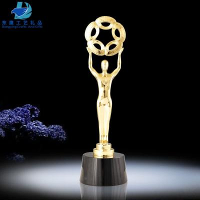 China Europe 2019 Customized Gold Statuette Metal Trophy Awards for sale