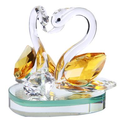 China Europe Collection Crystal Cut Glass Ornament Swan Figurine Valentine Gifts for sale