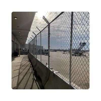 China Low Carbon Steel Wire Chain Link Fence for Airport and Yard Perimeter Protection for sale