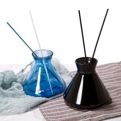 China 200mL Luxury Empty Black Glass Cosmetic Reed Diffuser Bottle for Home Decoration for sale