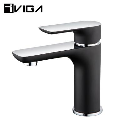 China Good Price CUPC Chrome Plating Waterfall Wash Face Basin Mixer Tap Modern Single Lever Bathroom Basin Faucet for sale