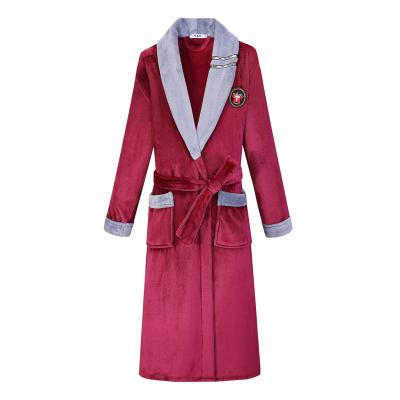 China High Quality Soft Skin Material Flannel Soft Sleepwear Family Bathrobe Set Custom Logo for sale